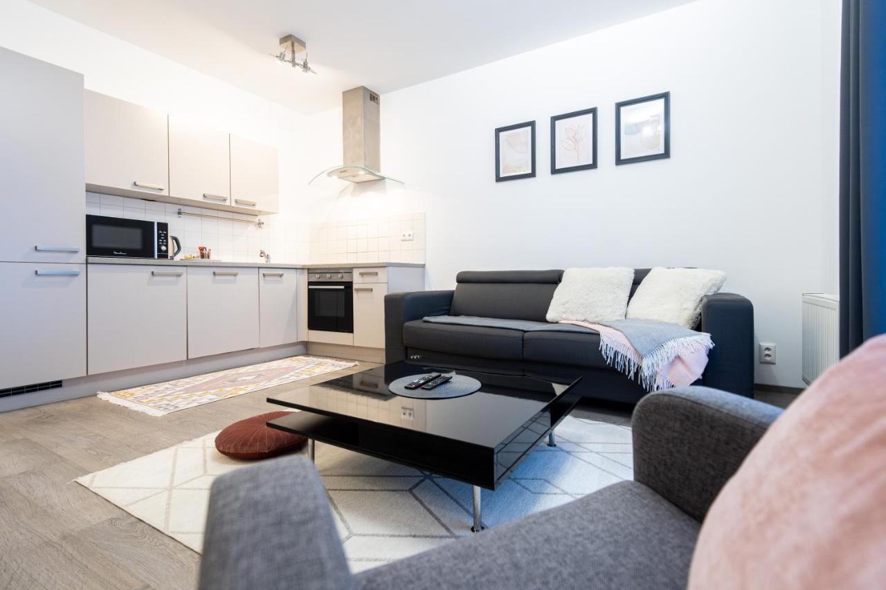Nova Karolina Apartment Ostrava Bagian luar foto